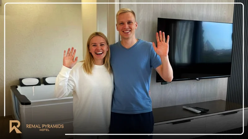 romantic suites with a jacuzzi near the pyramids